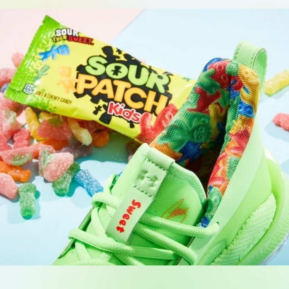 Under Armour x Stephen Curry 7 Sour Patch Kids Youth Lime Green Basketball Shoes - Picture 2 of 16